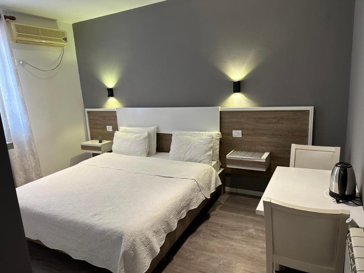 Hotel Gjallica Kukes Luaran gambar